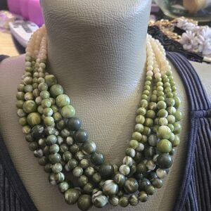 Elegant Green and Cream Beaded Necklace